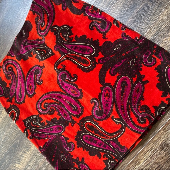 Talbots Red Black Paisley Velvet Knee Pencil Skirt - Picture 4 of 6